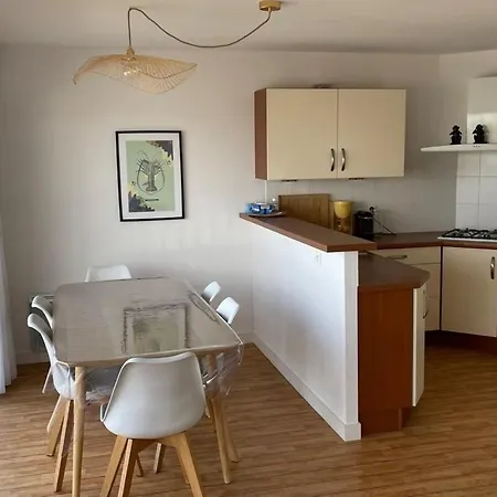 Apartment Maryland Vue Mer Port Haliguen Plage Du Porigo